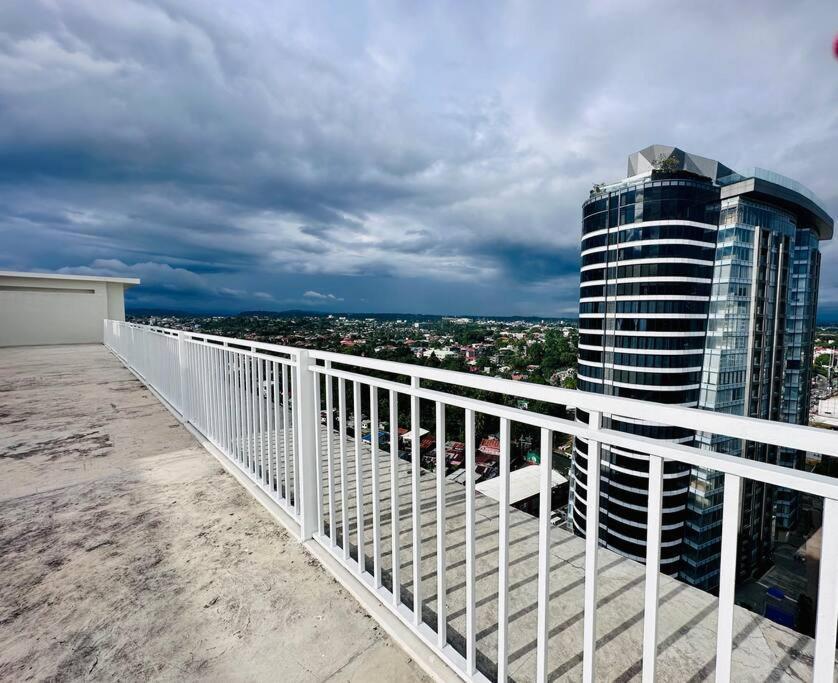 Lengs Place 1 - Studio Unit At Inspiria Condo Beside Abreeza Mall Davao City Zewnętrze zdjęcie